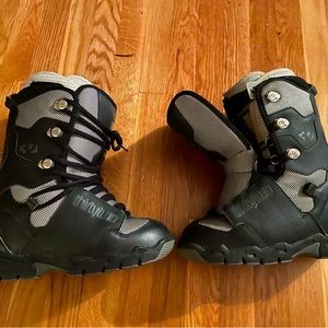 Thirtytwo Lashed Snowboots